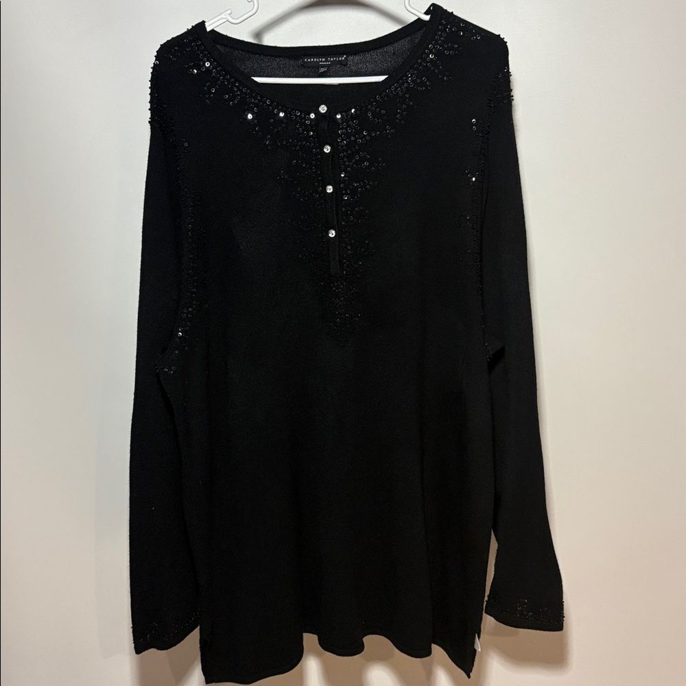 Carolyn Taylor black  Knit Top with sequence
